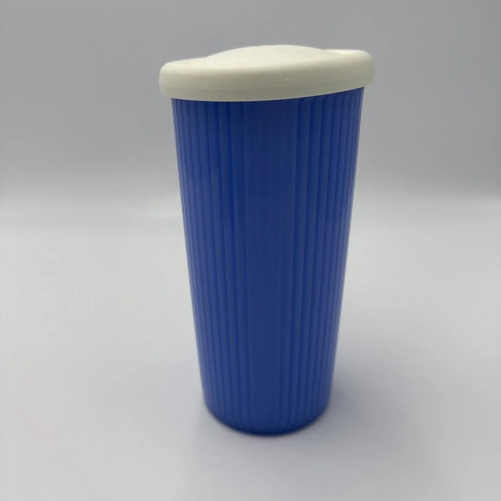 Tupperware 24oz Blue Insulated Tumbler Drink Cup #3329A-3 With Lid-VGC